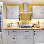 3 Bed In Oc-86162 Holiday home