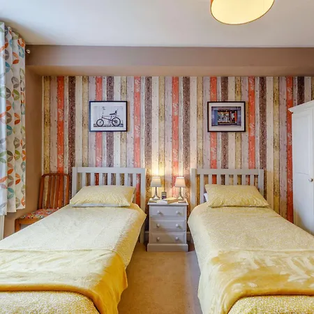 펜션 3 Bed In 86162 케직