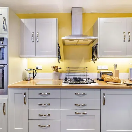 3 Bed In 86162 펜션 *