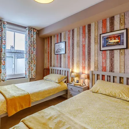 3 Bed In 86162 케직